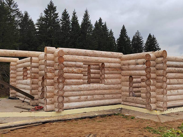 Сборка бани из Кировского кругляка 300 мм